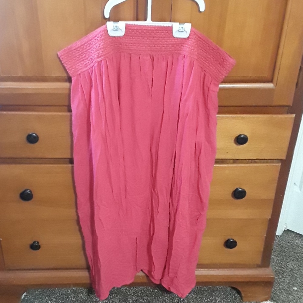 Pink elastic waste and skirt